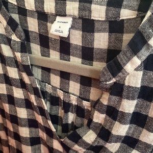 14. Old Navy Size Large  Navy White Gingham Top
